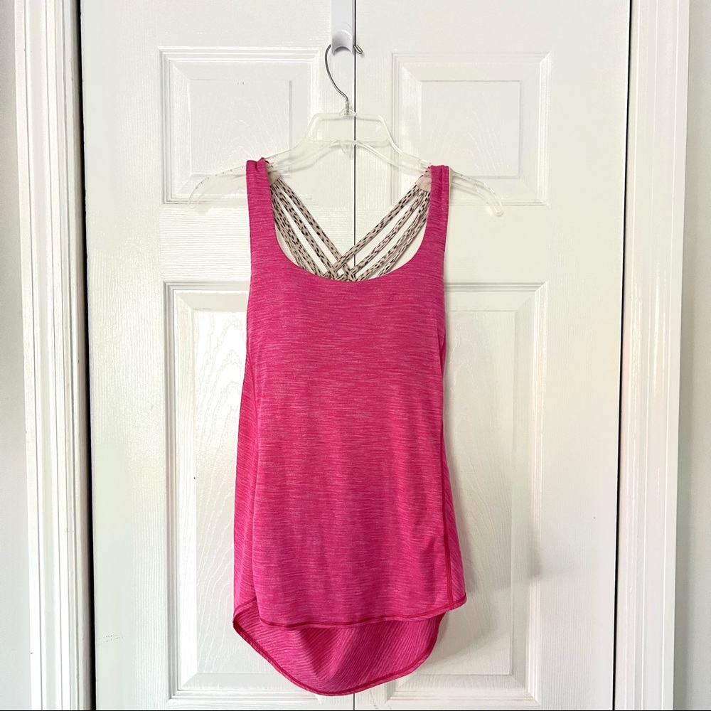 Lululemon cowl back tank with built in sports bra - size 8 (M)